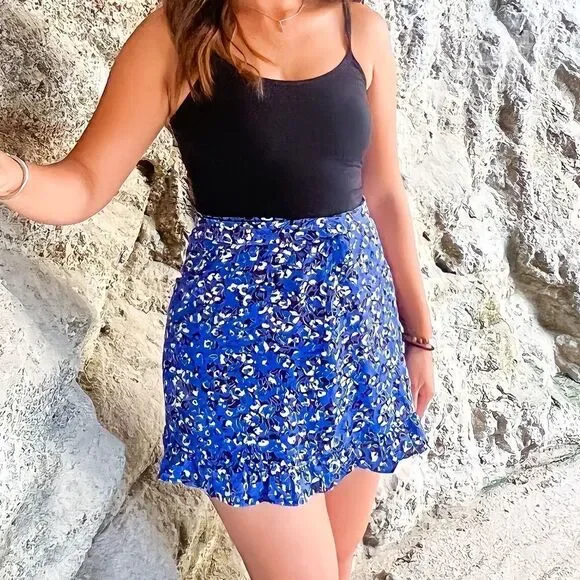 Zara Blue and White Wrap Mini Skirt Casual Resort Wear - Picture 3 of 3